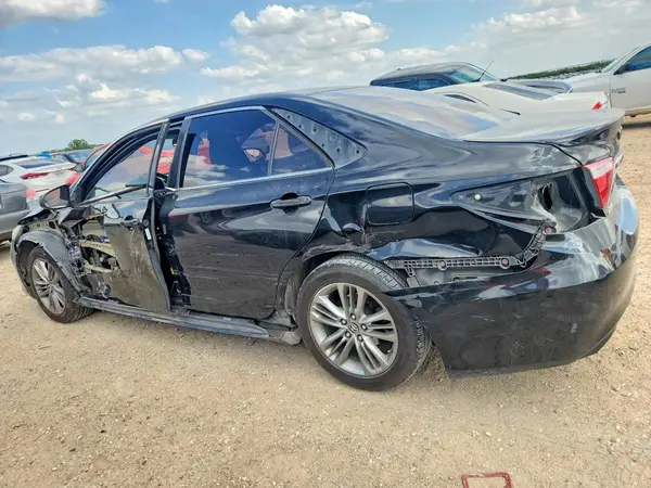 4T1BF1FK1HU306470 2017 TOYOTA CAMRY - Image 2
