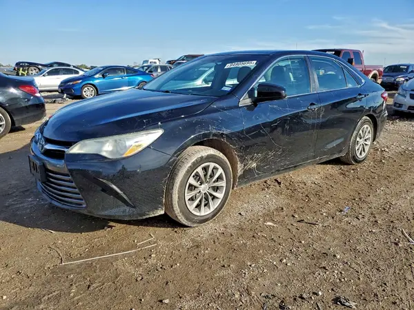 4T1BF1FK1HU306517 2017 TOYOTA CAMRY - Image 1