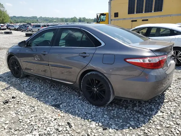 4T1BF1FK1HU312446 2017 TOYOTA CAMRY - Image 2