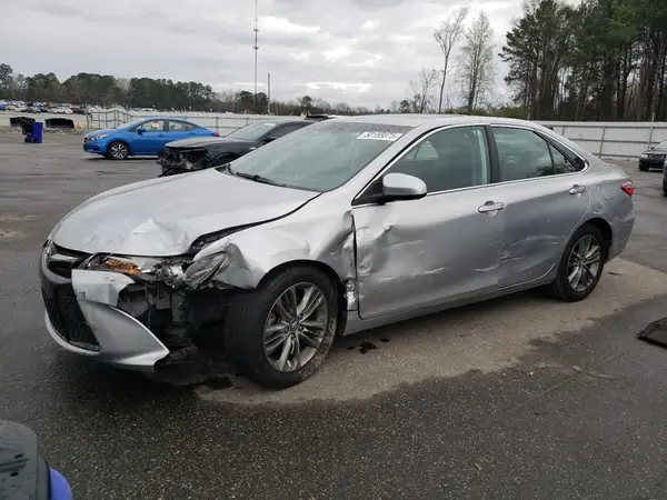 4T1BF1FK1HU312530 2017 TOYOTA CAMRY - Image 1