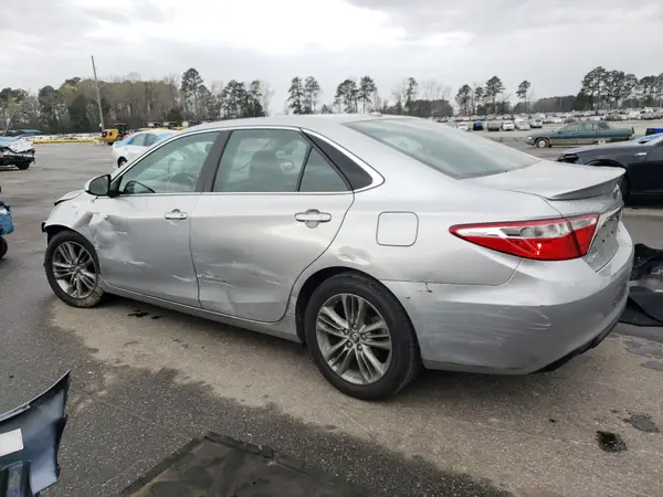 4T1BF1FK1HU312530 2017 TOYOTA CAMRY - Image 2