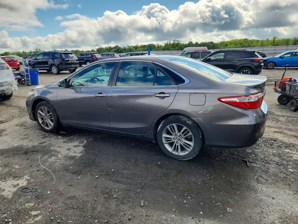 4T1BF1FK1HU314469 2017 TOYOTA CAMRY - Image 2