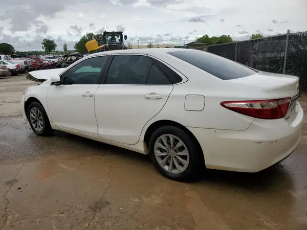 4T1BF1FK1HU314729 2017 TOYOTA CAMRY - Image 2