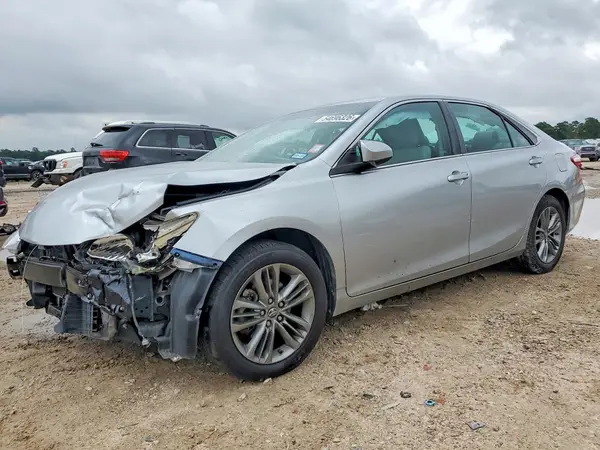 4T1BF1FK1HU321339 2017 TOYOTA CAMRY - Image 1
