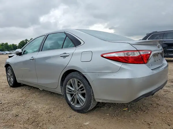 4T1BF1FK1HU321339 2017 TOYOTA CAMRY - Image 2