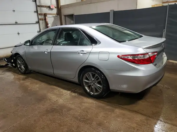 4T1BF1FK1HU326976 2017 TOYOTA CAMRY - Image 2