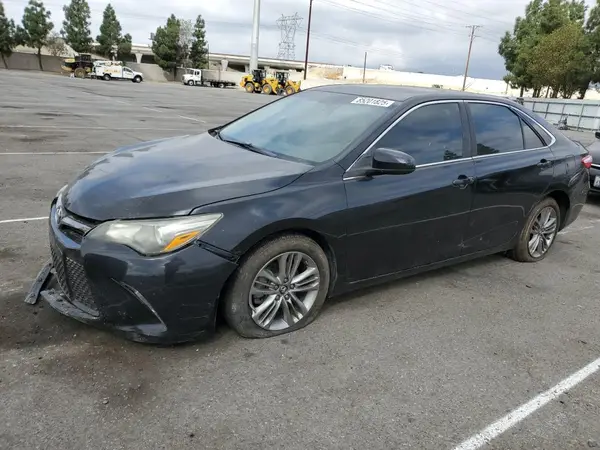 4T1BF1FK1HU327626 2017 TOYOTA CAMRY - Image 1