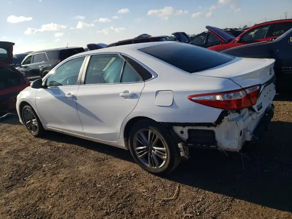 4T1BF1FK1HU328338 2017 TOYOTA CAMRY - Image 2