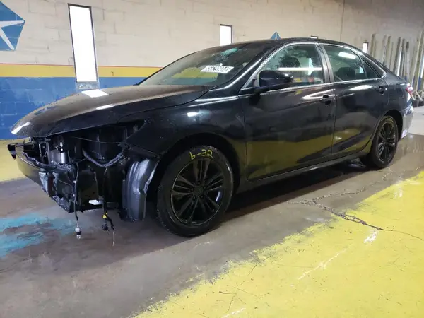 4T1BF1FK1HU329991 2017 TOYOTA CAMRY - Image 1