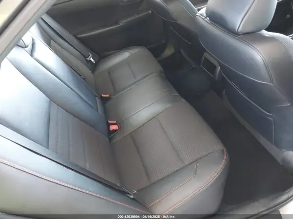 4T1BF1FK1HU331403 2017 TOYOTA CAMRY - Image 8