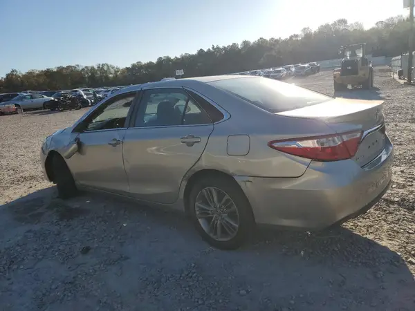 4T1BF1FK1HU338738 2017 TOYOTA CAMRY - Image 2
