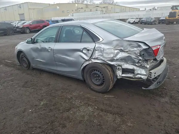 4T1BF1FK1HU339369 2017 TOYOTA CAMRY - Image 2