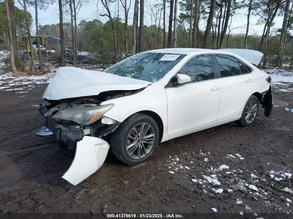 4T1BF1FK1HU340652 2017 TOYOTA CAMRY - Image 2