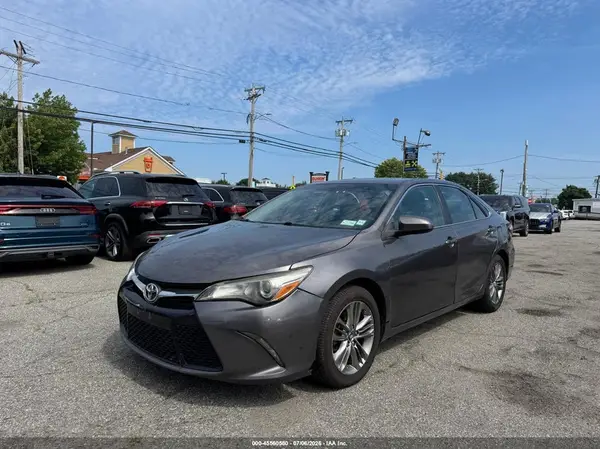 4T1BF1FK1HU341316 2017 TOYOTA CAMRY - Image 2