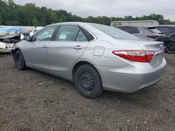 4T1BF1FK1HU342871 2017 TOYOTA CAMRY - Image 2