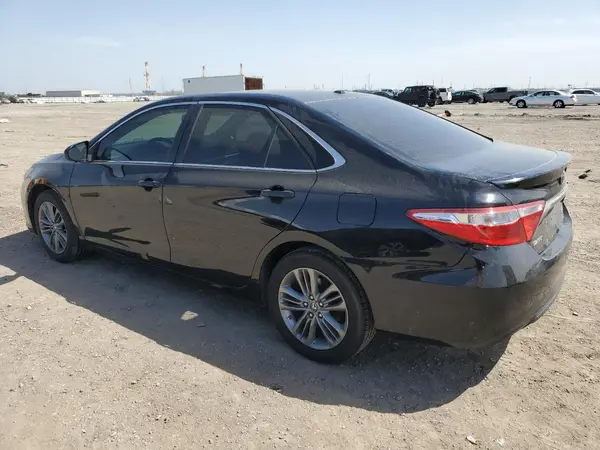 4T1BF1FK1HU352347 2017 TOYOTA CAMRY - Image 2