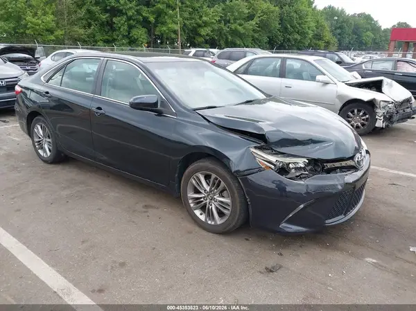 4T1BF1FK1HU356737 2017 TOYOTA CAMRY - Image 1