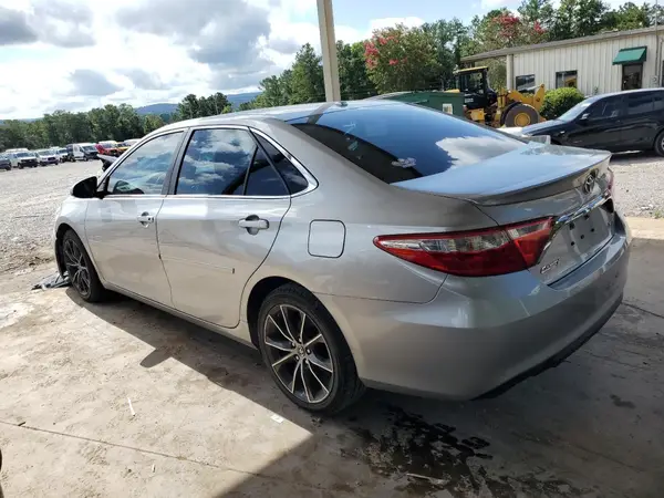 4T1BF1FK1HU357631 2017 TOYOTA CAMRY - Image 2