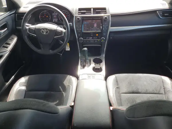 4T1BF1FK1HU357631 2017 TOYOTA CAMRY - Image 8