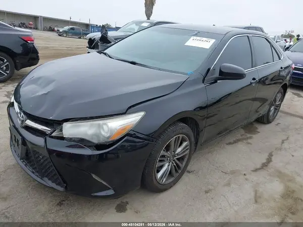 4T1BF1FK1HU359508 2017 TOYOTA CAMRY - Image 2