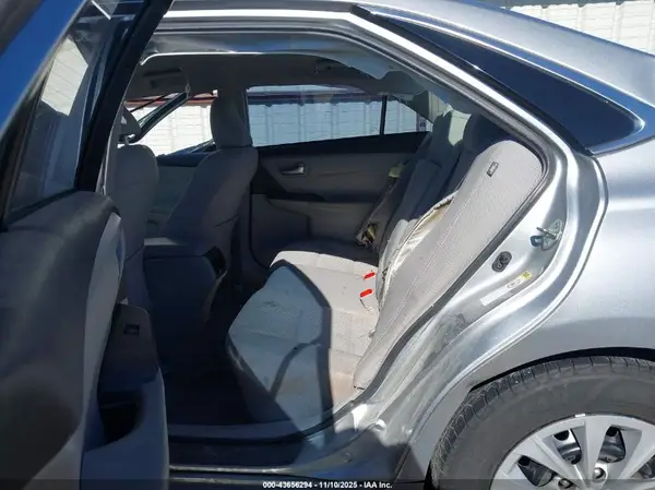4T1BF1FK1HU362862 2017 TOYOTA CAMRY - Image 8