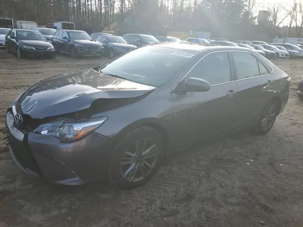 4T1BF1FK1HU367933 2017 TOYOTA CAMRY - Image 1