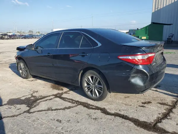 4T1BF1FK1HU369200 2017 TOYOTA CAMRY - Image 2