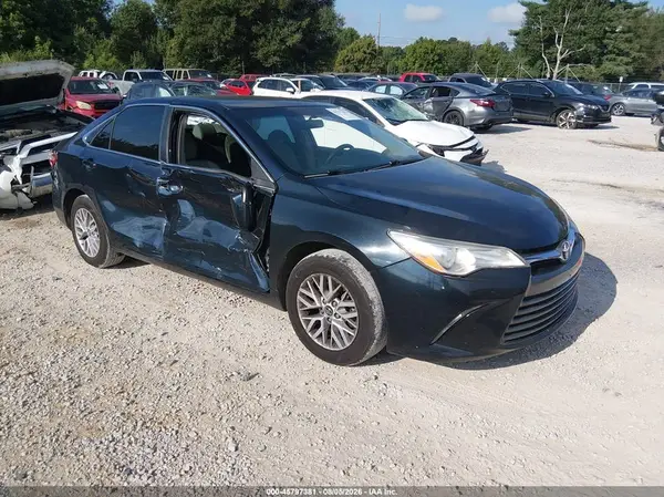 4T1BF1FK1HU369911 2017 TOYOTA CAMRY - Image 1