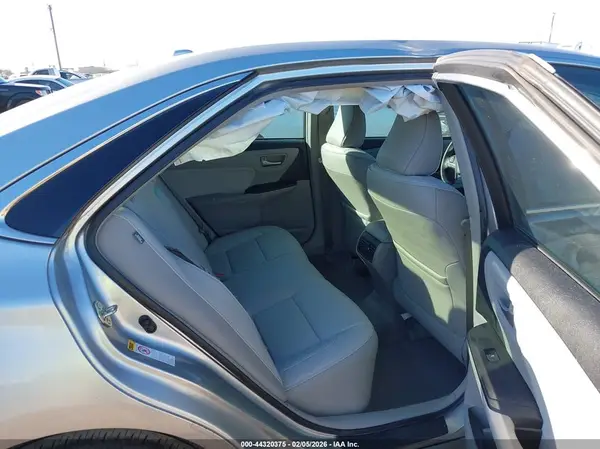 4T1BF1FK1HU370928 2017 TOYOTA CAMRY - Image 8