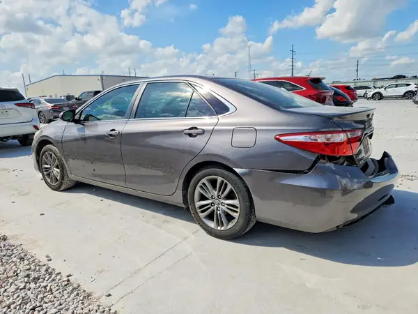 4T1BF1FK1HU371917 2017 TOYOTA CAMRY - Image 2