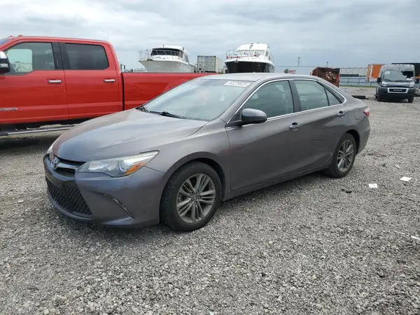 4T1BF1FK1HU372081 2017 TOYOTA CAMRY - Image 1