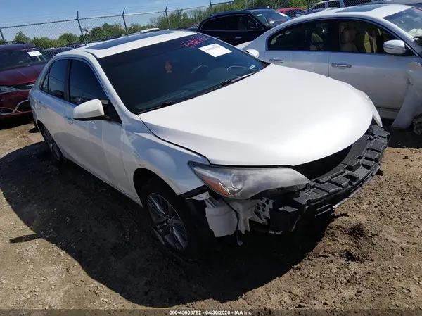 4T1BF1FK1HU378107 2017 TOYOTA CAMRY - Image 1