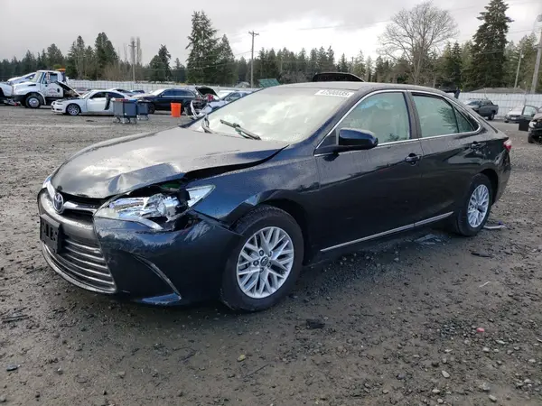 4T1BF1FK1HU382089 2017 TOYOTA CAMRY - Image 1