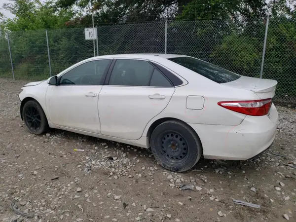 4T1BF1FK1HU387972 2017 TOYOTA CAMRY - Image 2