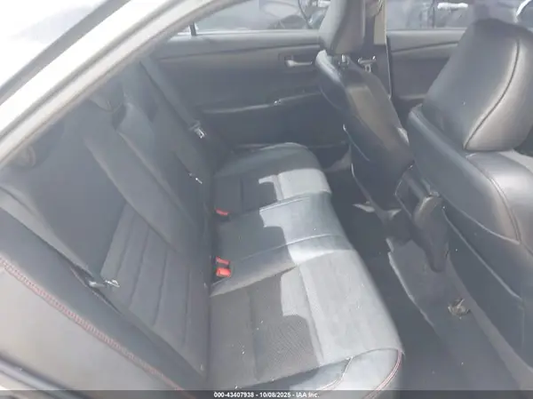 4T1BF1FK1HU388605 2017 TOYOTA CAMRY - Image 8