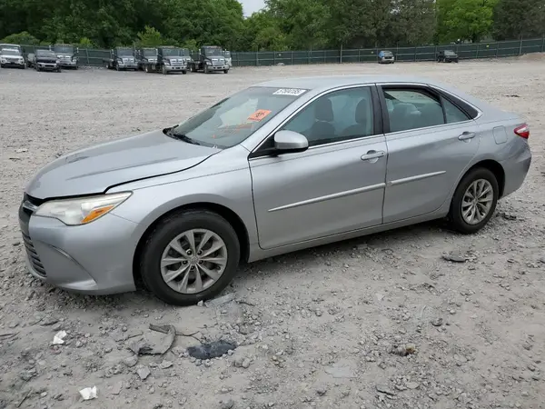 4T1BF1FK1HU394873 2017 TOYOTA CAMRY - Image 1