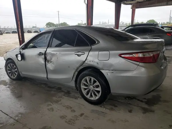 4T1BF1FK1HU395408 2017 TOYOTA CAMRY - Image 2