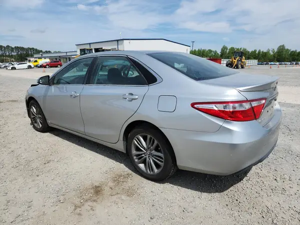 4T1BF1FK1HU402034 2017 TOYOTA CAMRY - Image 2