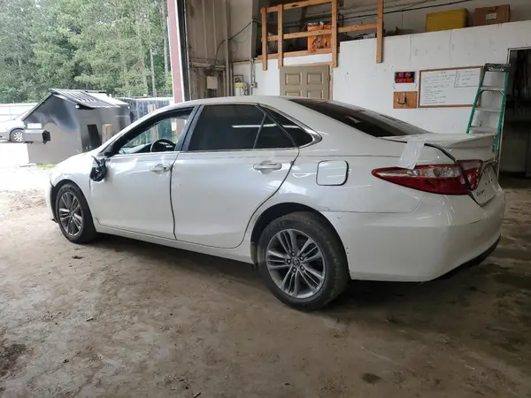 4T1BF1FK1HU402230 2017 TOYOTA CAMRY - Image 2