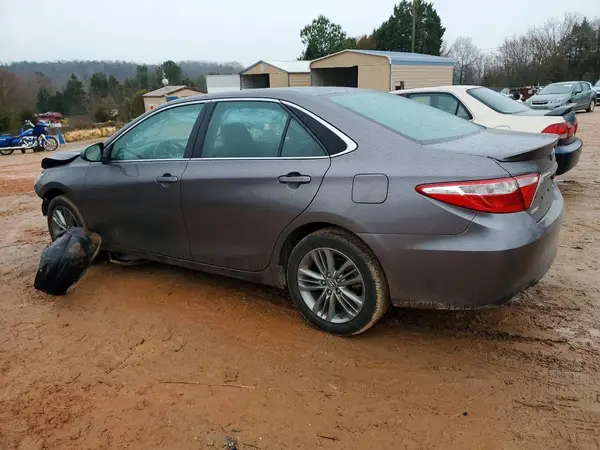 4T1BF1FK1HU402695 2017 TOYOTA CAMRY - Image 2