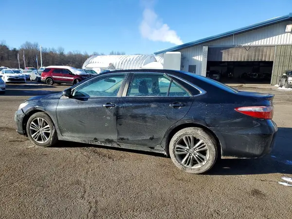 4T1BF1FK1HU404110 2017 TOYOTA CAMRY - Image 2