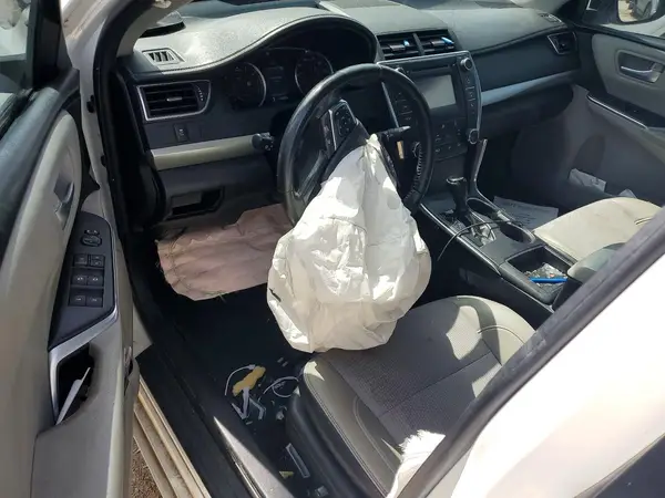 4T1BF1FK1HU406682 2017 TOYOTA CAMRY - Image 8