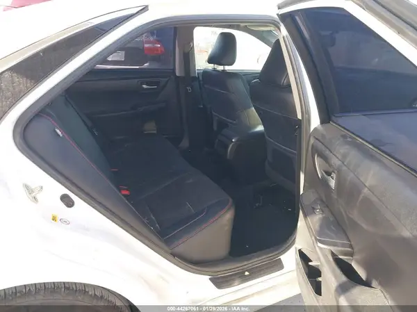 4T1BF1FK1HU407668 2017 TOYOTA CAMRY - Image 8