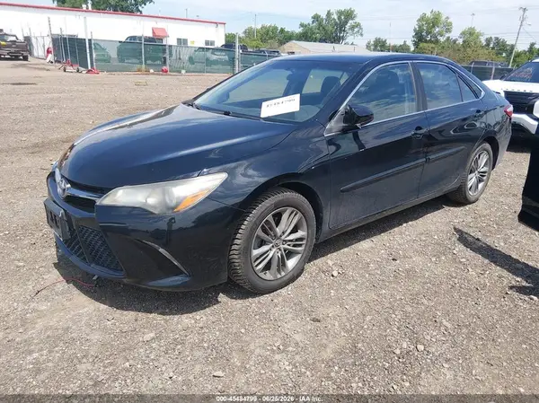 4T1BF1FK1HU409470 2017 TOYOTA CAMRY - Image 2
