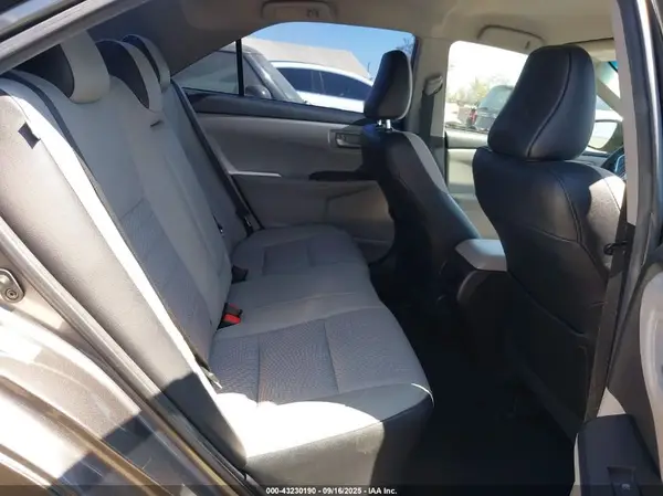 4T1BF1FK1HU410909 2017 TOYOTA CAMRY - Image 8