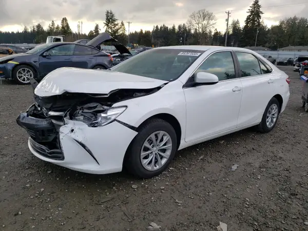 4T1BF1FK1HU411560 2017 TOYOTA CAMRY - Image 1