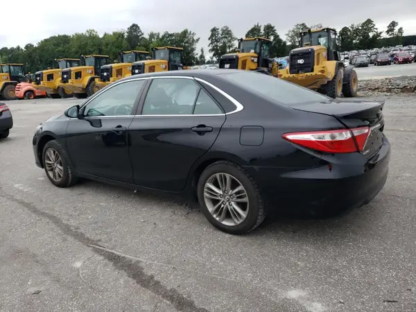 4T1BF1FK1HU411834 2017 TOYOTA CAMRY - Image 2