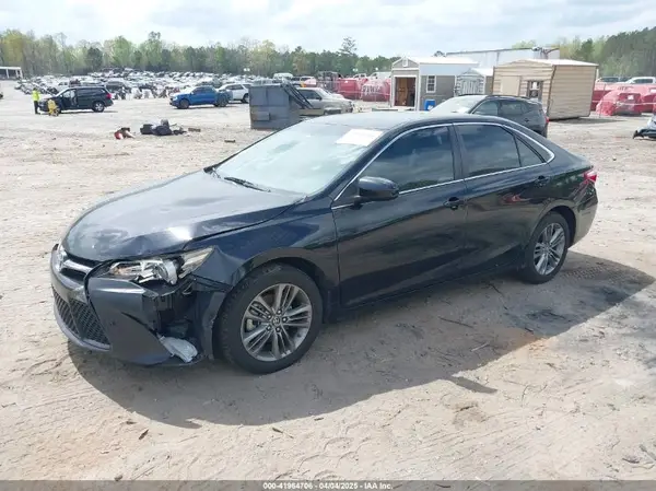 4T1BF1FK1HU412367 2017 TOYOTA CAMRY - Image 2