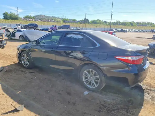 4T1BF1FK1HU413177 2017 TOYOTA CAMRY - Image 2