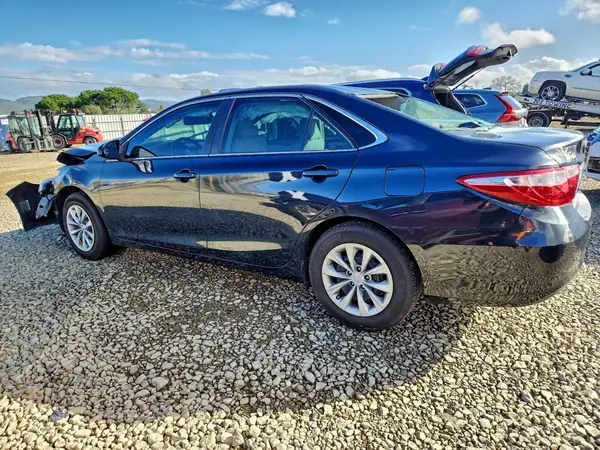 4T1BF1FK1HU413986 2017 TOYOTA CAMRY - Image 2